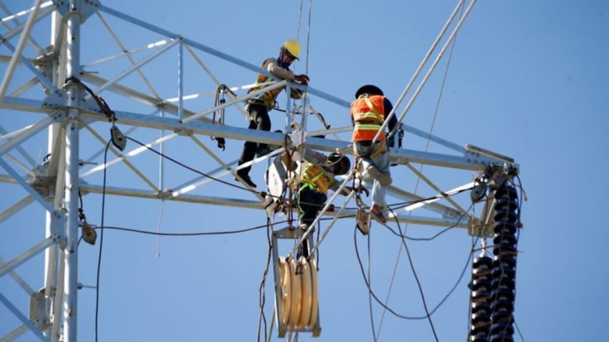 Campuchia triển khai loạt biện pháp cấp bách ứng phó giá nhiên liệu tăng cao